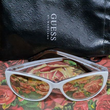 GUESS Women's Sunglasses White Cat Eye Frame GU7427 21C Mirror Lense 57-16-135mm