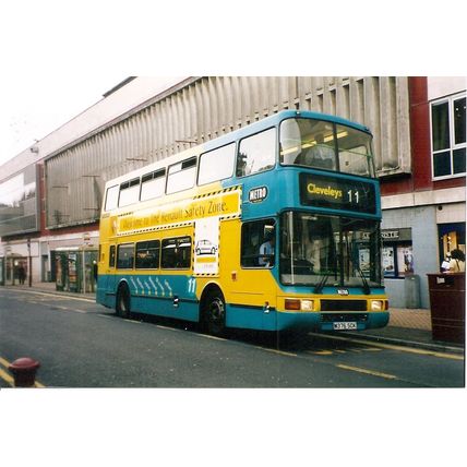 Colour Photograph of Blackpool Transport Services Ltd. - M376 SCK