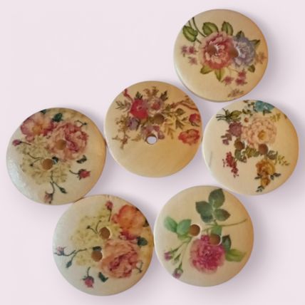 20mm Vintage Mixed Wooden Floral Buttons Flower 2 Hole Crafts Cardigans Knitting