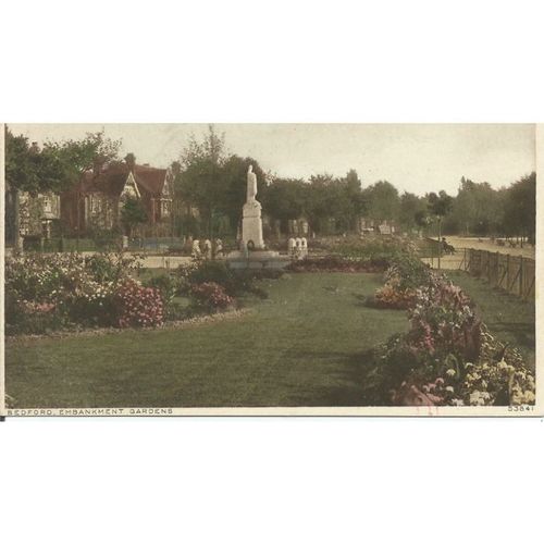 NICE PRINTED POSTCARD of EMBANKMENT GARDENS BEDFORD BEDFORDSHIRE (611)