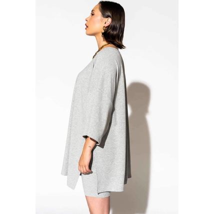 Light Grey Solid Color Loose Tunic Top and Slim Shorts Set