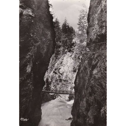 Gorges de la Diosaz France Postcard unused VGC