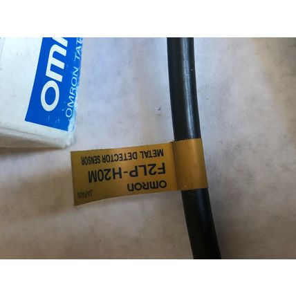 NEW OMRON F2LP-H20M METAL DETECTOR SENSOR,0569A,EZ