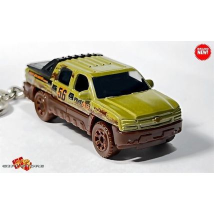 RARE KEYCHAIN GREEN BROWN CHEVY AVALANCHE Z71 CUSTOM Ltd. Ed. GREAT GIFT