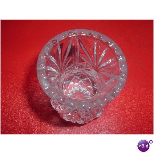 VASE GLASS SIMILAR CRYSTAL (03/02)