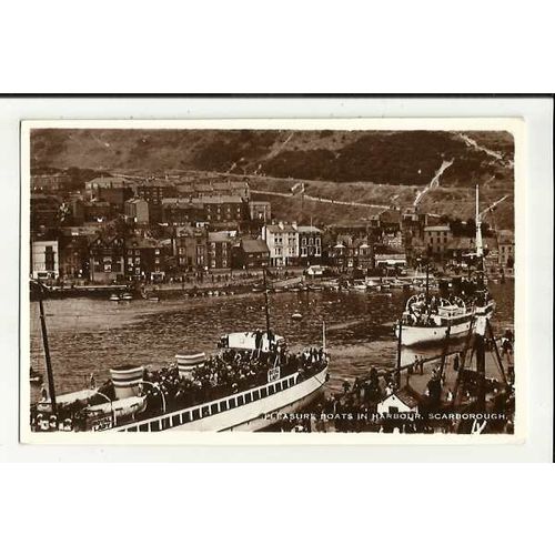 Yorkshire SCARBOROUGH "Royal Lady" & "Coronia" Postcard by Excel (163)