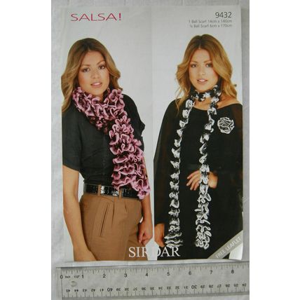 Vintage: Sirdar 9432 scarf, Salsa!, 1/2 or 1 ball
