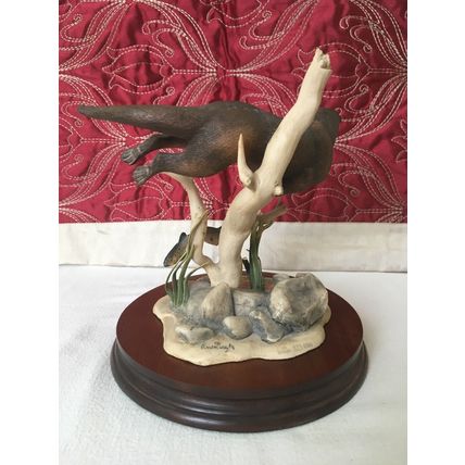 Border Fine Arts Otter and Trout WW5 Vintage 1989 by Elizabeth Waugh