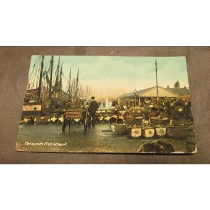 Early Milton postcard - Fish Wharf - Great Yarmouth - Norfolk