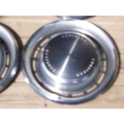 1970 CHRYSLER NEW YORKER HUBCAPS (4) OEM 15" HOLLANDER #349