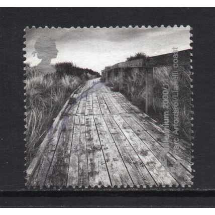 Elizabeth II - 2000 - 44p Cliff Boardwalk (sg2136) Used