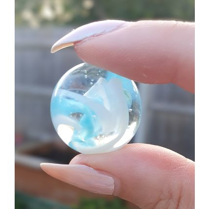 ARCTIC - 12 Beautiful Glass Marbles, Clear with Blue and White Swirls, New, 22mm