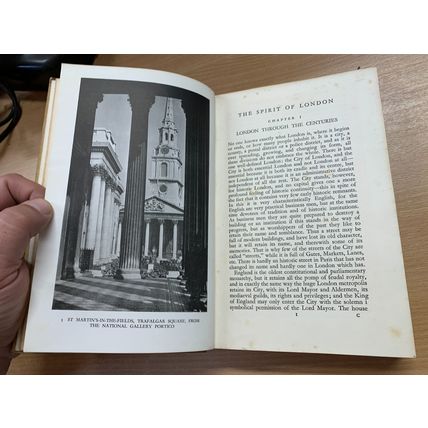 1937 "THE SPIRIT OF LONDON" PAUL COHEN-PORTHEIM ILLUSTRATED HARDBACK BOOK (P4)