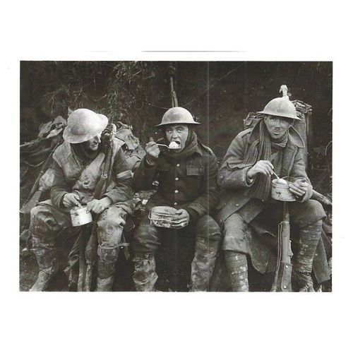Q 1580: British soldiers eating hot rations in the Ancre Valley.