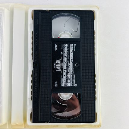 Fantasia 2000 Walt Disney Pictures Presents VHS Video Clamshell Case