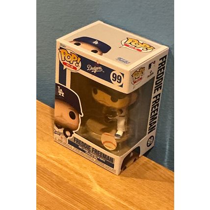 Funko Pop! MLB: LA Dodgers - Freddie Freeman #99 Vinyl Figure (Box & Protector)
