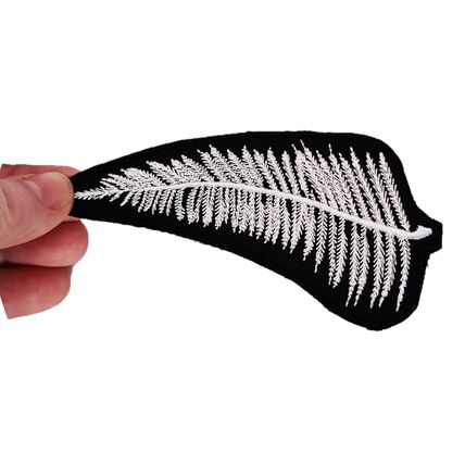 Leaf Iron On Patch 11.8 cmx5.5 cm Easy Iron or Sew white Plant Badge Motif P555