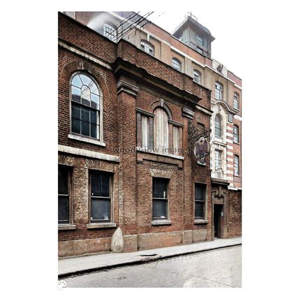 ptc9259 - London - Early view, Old Truemans Brewery, Brick Lane, E1 - print 6x4