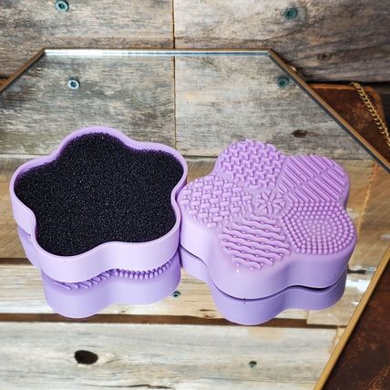 Silicone Makeup Brush Cleaning Pads - Lavender - Set of 2 - Flower