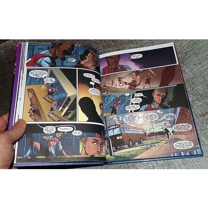 Attack of the Football Cyborgs : Graphic Novel : F2: Galaxy of Football : vf+