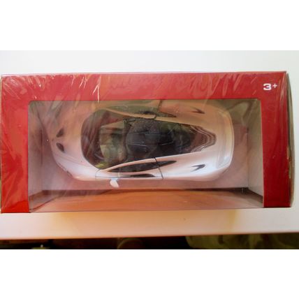 McLaren P1 Car Model 1/36 (White)