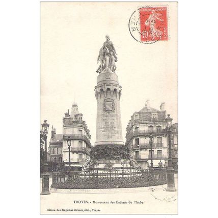 10 - TROYES - monument des enfants de l'Aube