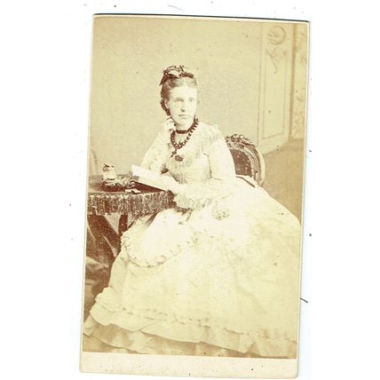 Victorian cdv photo young lady wearing necklace Bath photographer