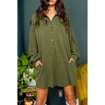 Moss Green Corded Buttons Placket Drop Shoulder Collared Shift Dress