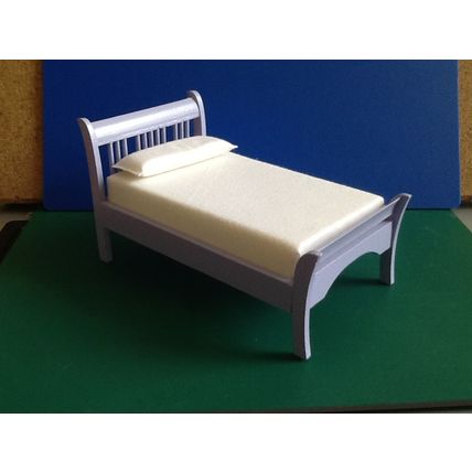 Lavender Single Bed 1:12th Dolls House Miniature