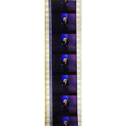 Pk GEB - W - MIX - E 0109e . 1 STRIP OF 5 - 35MM FILM CELLS. ( M )