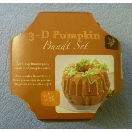 NEW NORDIC WARE 3-D PUMPKIN 2 PAN BUNDT SET HALLOWEEN THANKSGIVING HARVEST