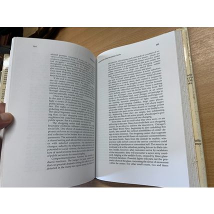 1987 "THE PUBLIC FACE OF ARCHITECTURE" ILLUSTRATED USA 1.3kg HARDBACK BOOK (P7)