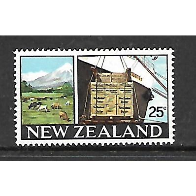 NEW ZEALAND 1967 - 70 25c DAIRY FARM SG 877 M / MINT