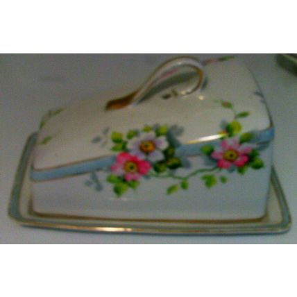 Nippon cheese dome floral design