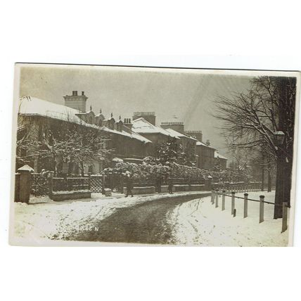 Surrey postcard Woodside Green Croydon Snow Scene