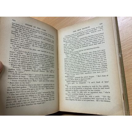 1919 ROBERT LEIGHTON "KIDDIE OF THE CAMP" PRAIRIE WESTERN FICTION BOOK (P4)