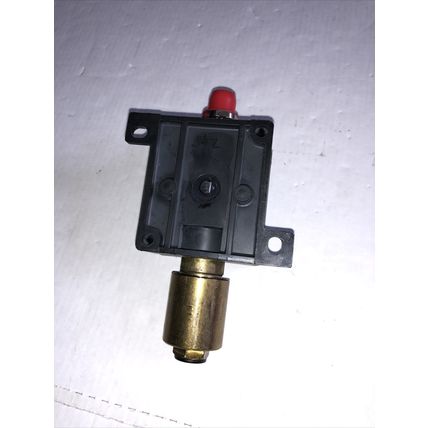 NEW VOGEL DS-W3-2-V64 PRESSURE SWITCH, 1/8'npt Valve,FF