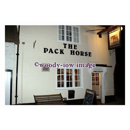 pu0764 - The Pack Horse Pub at Wendover, Buckinghamshire - print