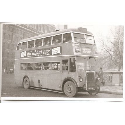 Black & White Photograph of London Transport - HLW 86