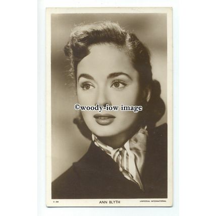 b4729 - Film Actress - Ann Blyth, Picturegoer postcard No.D208