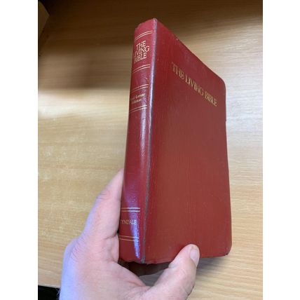 1979 "THE LIVING BIBLE" OLD & NEW TESTAMENTS USA RED FAUX LEATHER BOOK (P4)
