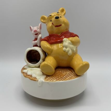 Vintage Schmid Winnie the Pooh Music Box #302 – “Getting to Know You” Japan