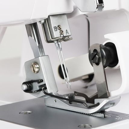 FEIYUE FY505 Serger Overlock Machine with 2/3/4 Thread Capability, Built-In Roll