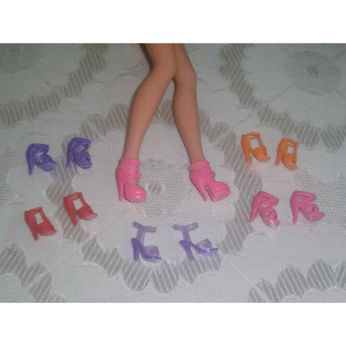 6 Pairs Of Barbie Shoes - Fits Older Barbie's Very Good New - Lot #5