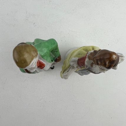 Colonial Lovers Set of 2 Porcelain Figurines China OCCUPIED JAPAN 4" Tall