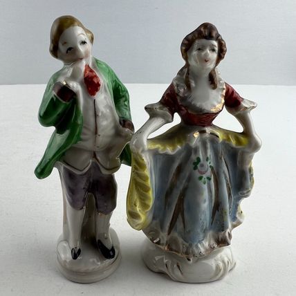 Colonial Lovers Set of 2 Porcelain Figurines China OCCUPIED JAPAN 4" Tall