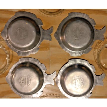 Pewter 8" Fish Shaped Pans w/Glass Round 6" Pyrex Ovenware Inserts Set Of 4 Rare