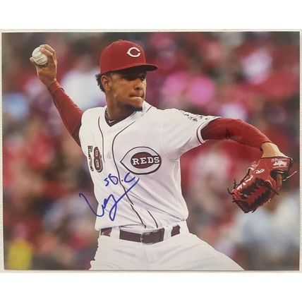 Luis Castillo Signed Autographed Glossy 8x10 Photo Cincinnati Reds