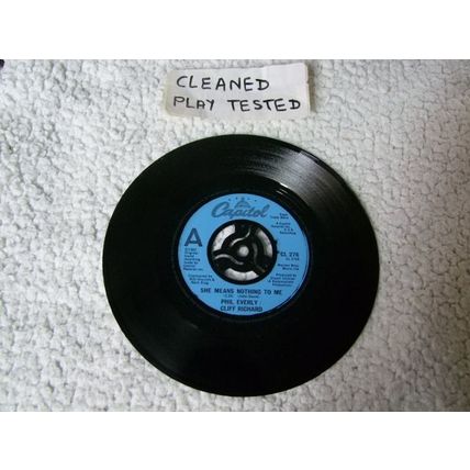 Phil Everly & Cliff Richard - she means nothing to me - 7" vinyl single 1982