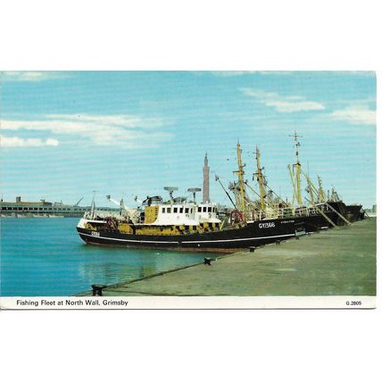 Photographic Postcard - Fishing Fleet at North Wall, Grimsby, Lincolnshire, UK